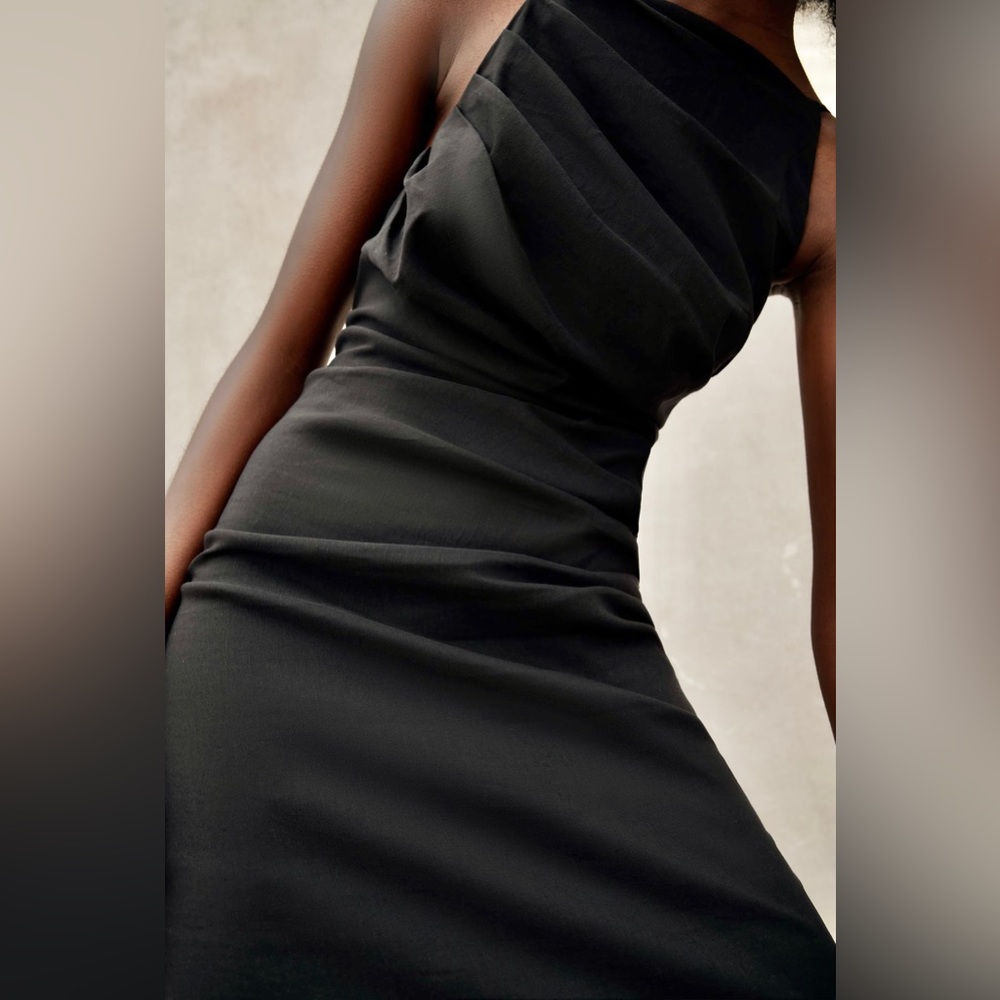 Zara NWOT square neck black ruched midi dress - Picture 3 of 13